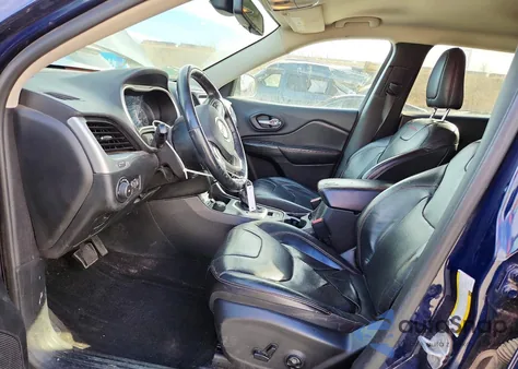 2015 Jeep Cherokee Trailhawk из США, поврежденный, VIN 1C4PJMBS3FW650853